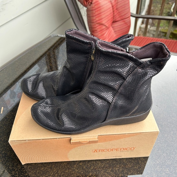 ARCOPEDICO L19 BROWN PULL-ON BOOTS, Size 42, Womens 11 - Picture 2 of 7